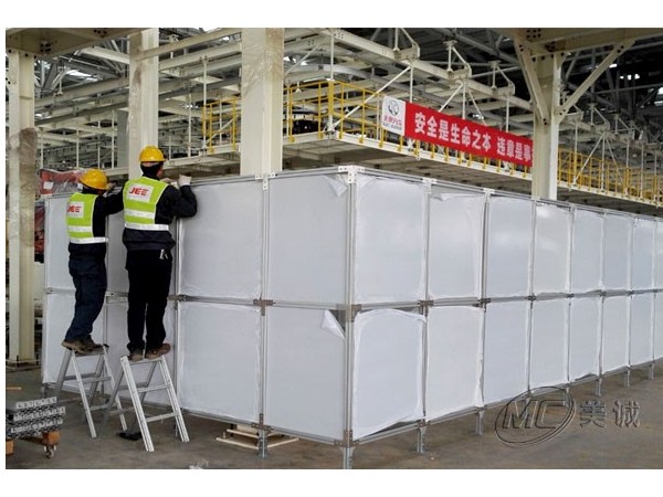 做防護圍欄為什么要選工業鋁型材？